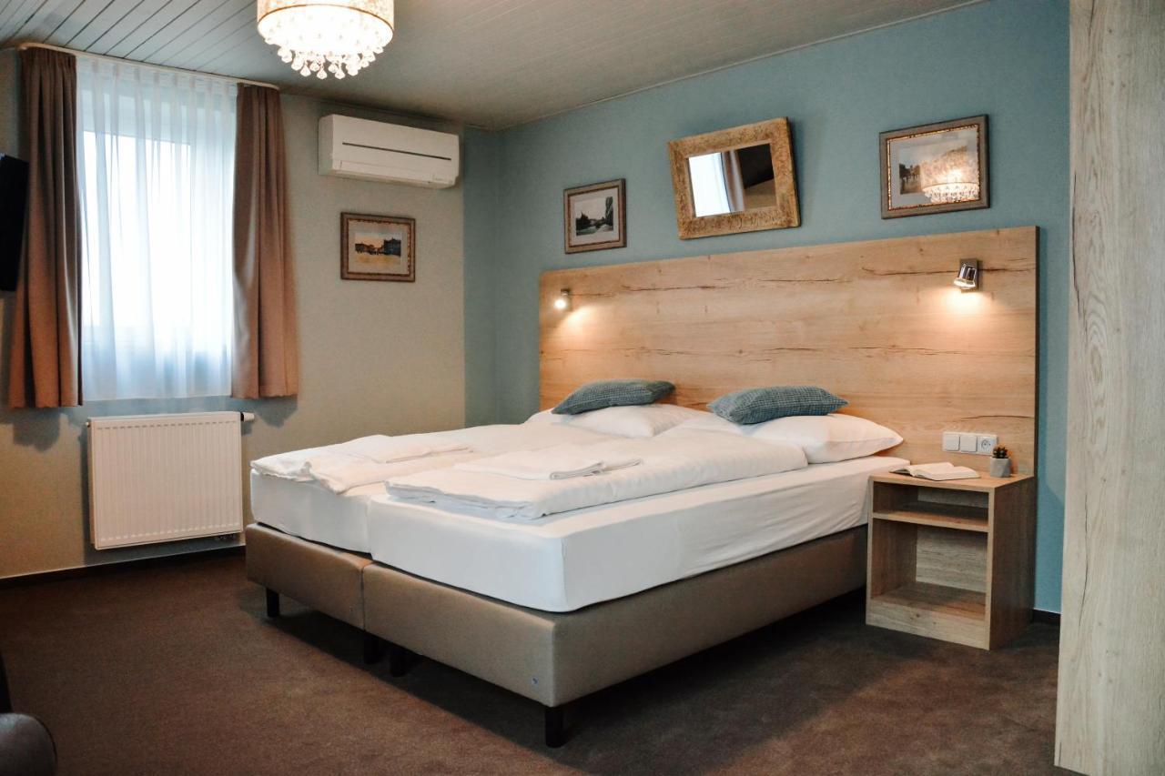 Hotel U Hradu Mladá Boleslav Extérieur photo